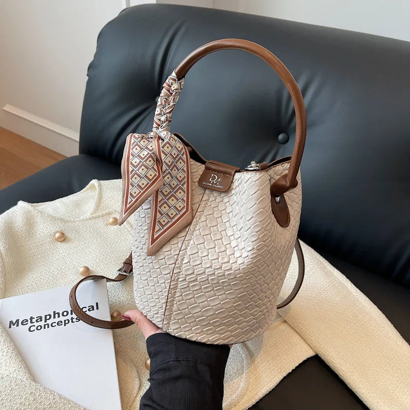 Women's Woven Bucket Bags Crossbody Purse, Elegant Tote for Travel & Formal Events, Durable Wipe-Clean Luxury Handbag
