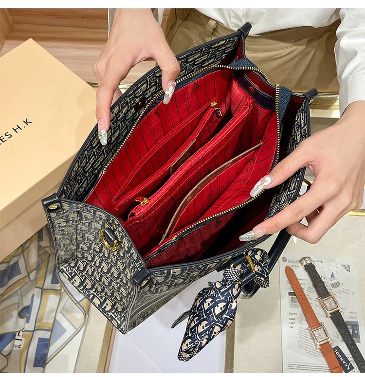 Luxury Brand Designer Diaper Bag Elegant Minimalist Leather Tote For Women Large Capacity Stylish Crossbody Shoulder Bag