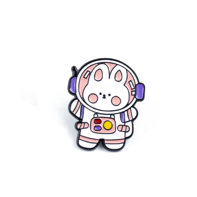 Astronaut Spaceman Cartoon Small Animal Metal Enamel Brooch Retro Fashion Cute Rabbit Sheep Pig Penguin Badge Pin Jewelry Gift