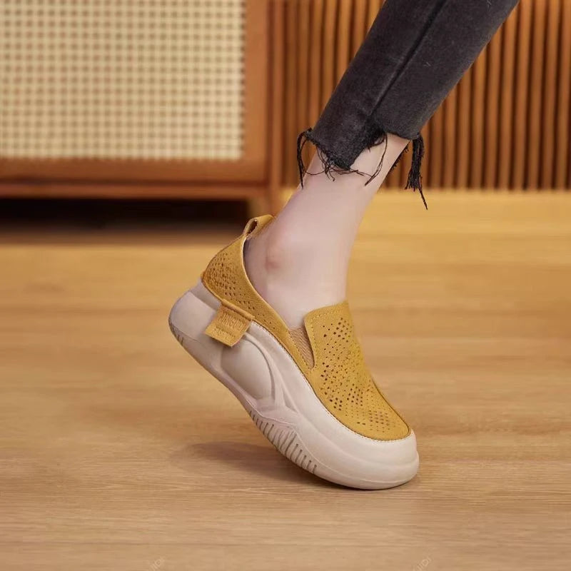 Round Toe Fitting Single Shoe and Soft Sole 2024 New Summer Thick Sole Small White Shoes for Women Female Hollow Out Loafers