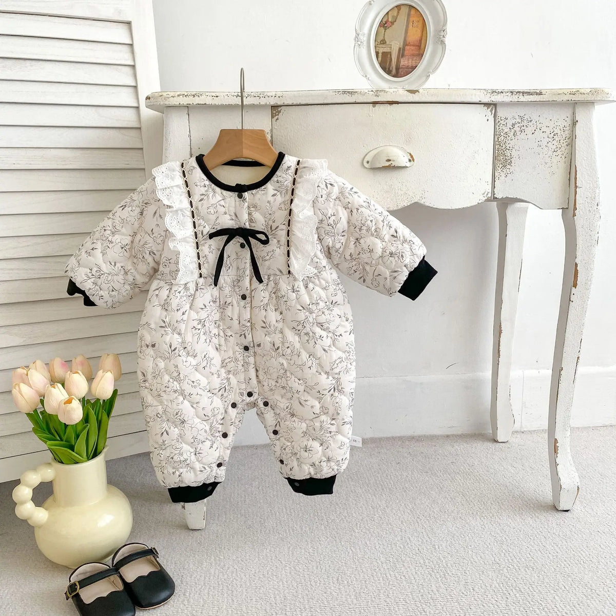 2025 Winter New Baby Warm Romper Newborn Toddler Clothes Plus Velvet Thick Infant Girl Flower Print Bow Padded Jumpsuit 0-24M