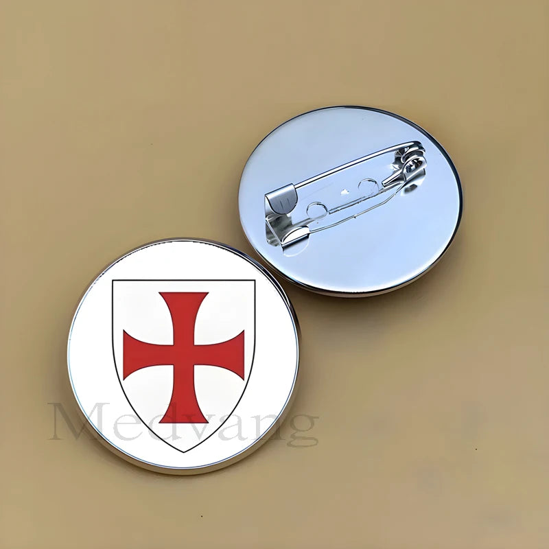 New Knights Templar brooch men's Red Cross Freemason emblem glass lapel badge hat backpack pin