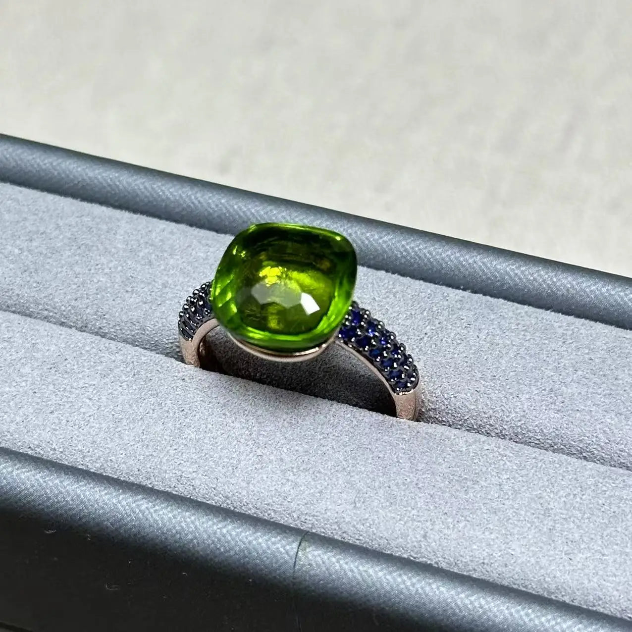 Flat Ring For Women Candy Color Crystal Ring Inlay Blue Zircon with Blackgun Plated Party Gift Fashion Jewelry For Women