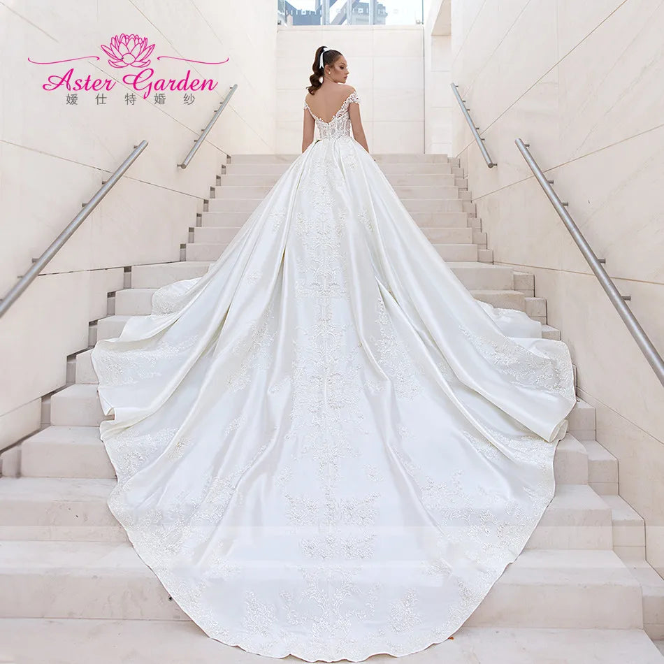 Aster Garden Satin Wedding Dresses 2021 Vestido Noiva Sweetheart Luxury Beaded Lace Princess Bridal Dress A-Line Robe De Mariee