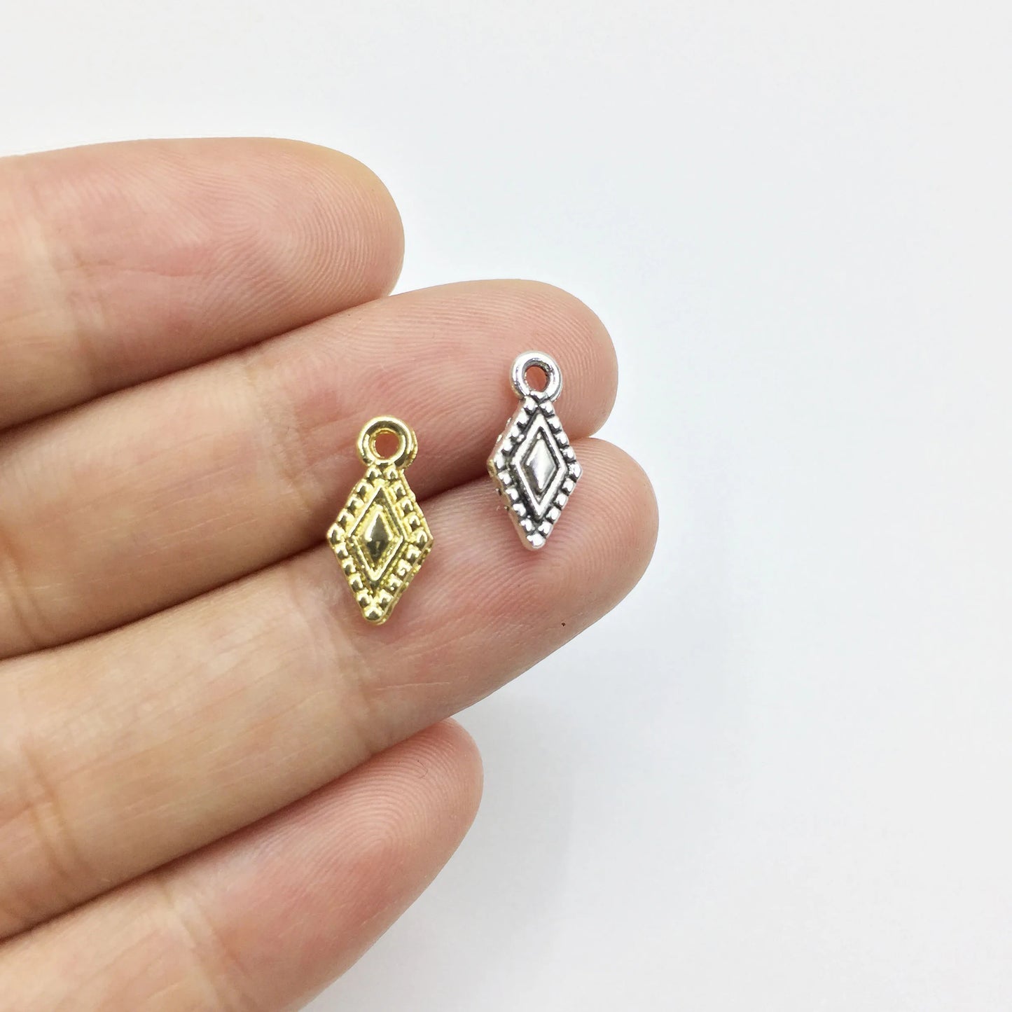 Eruifa 20pcs 6*13mm  Plated Drop Zinc Alloy Charms Pendant Jewelry DIY Necklace Bracelet Earrings 2 Colors