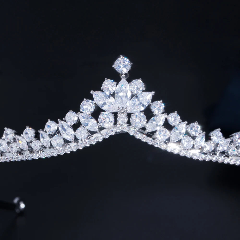 Elegant Shiny Cubic Zirconia Crystal Big Bridal Tiaras and Crowns Hair Accessories for Women Wedding Costume Headwear Jewelry