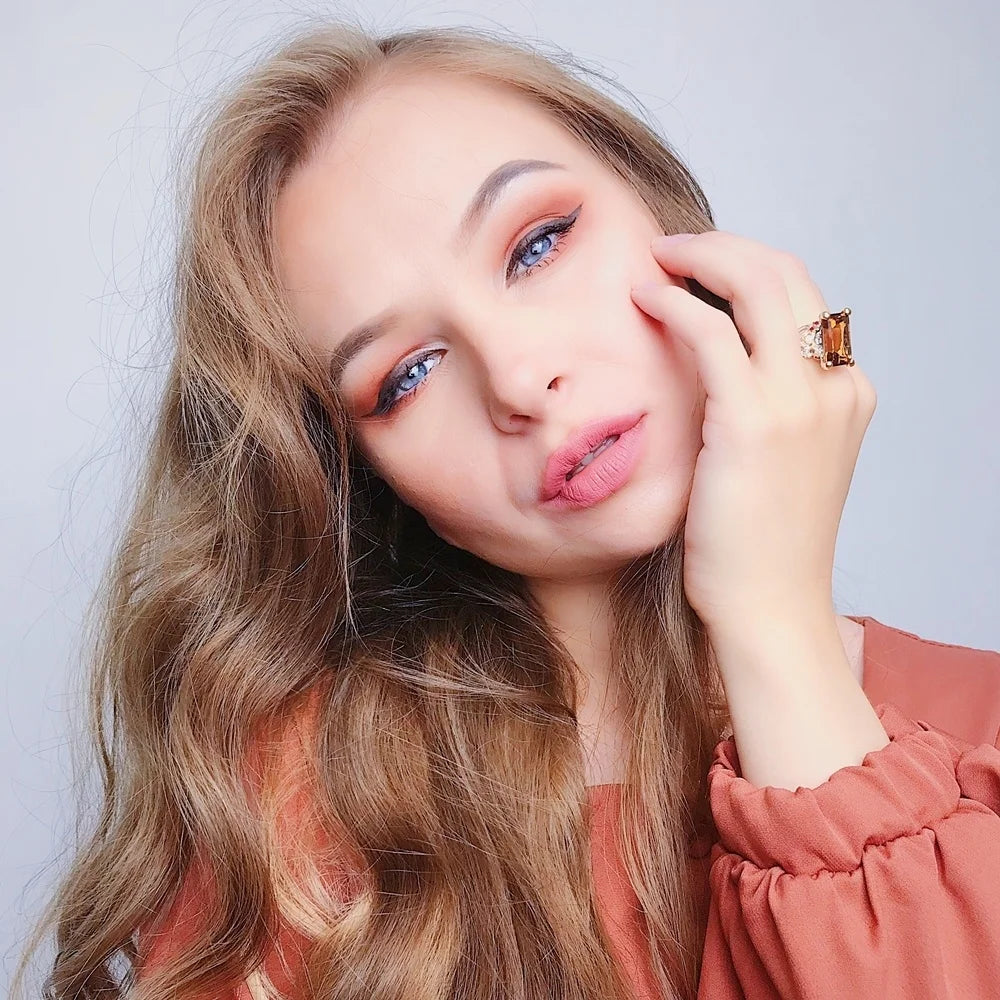 DreamCarnival1989 Crown Design Wedding Ring for Women Two-Tone Sparkling Brown Zirconia Elegant Factory Direct WA11715