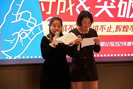 Travel Sports Gym Duffel Bag with Shoe Compartment Bag for Women