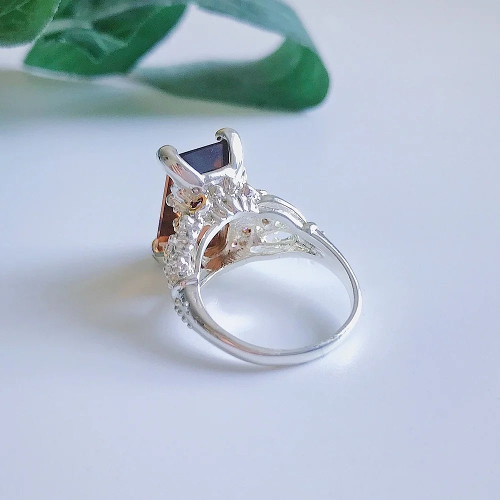 DreamCarnival1989 Crown Design Wedding Ring for Women Two-Tone Sparkling Brown Zirconia Elegant Factory Direct WA11715