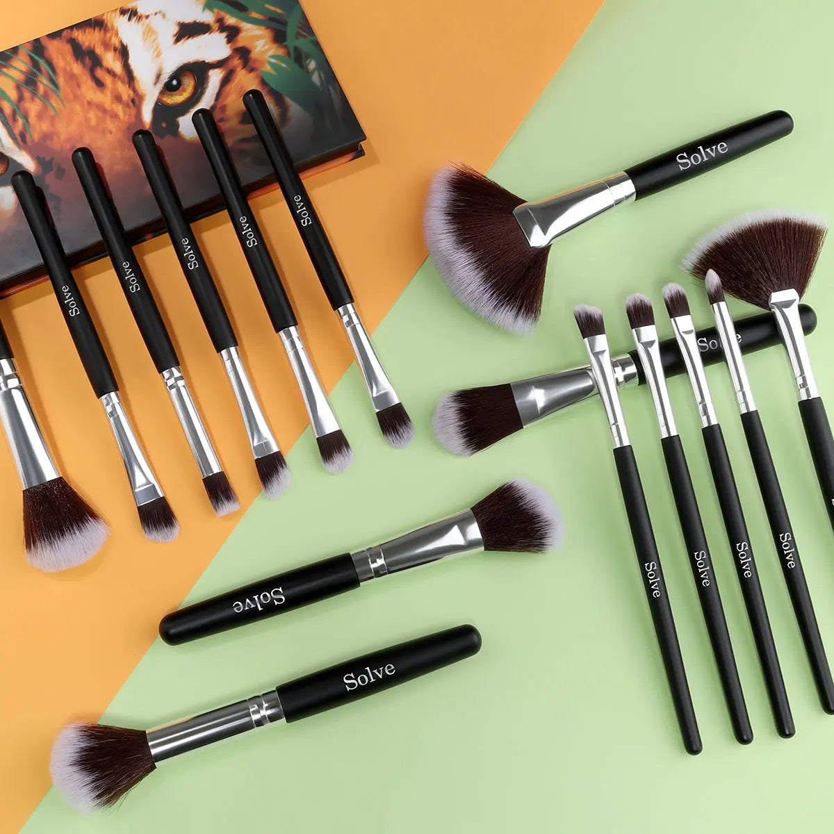 Makeup Brushes, SOLVE 32pcs Professional Makeup Brush Set High Quality Natural Synthetic Hair Makeup Brush Tools Kit