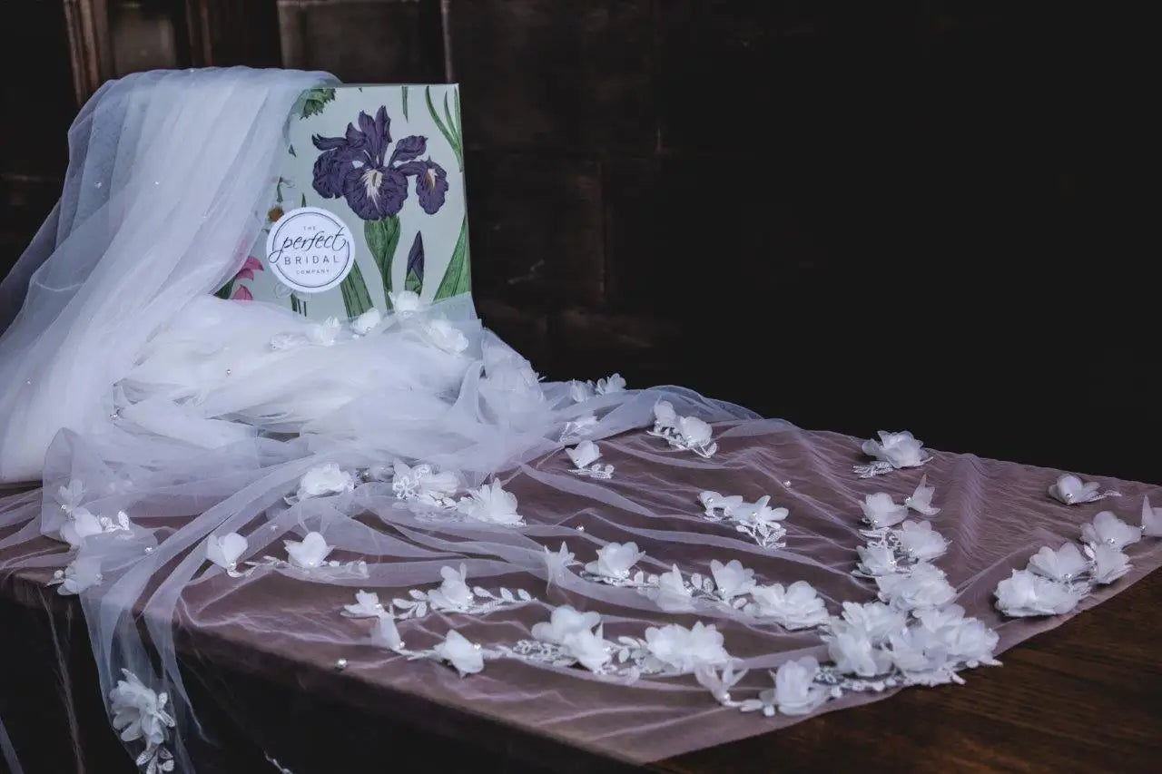 TOPQUEEN V52 3D Flowers Wedding Veil with Pearls  Bridal Veils Long Train Bridal Shower Veu Of Bride 3 Meter  Veu de Noiva