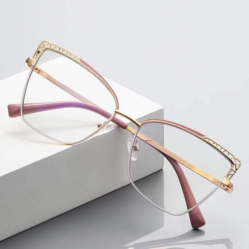 Superhot Eyewear 36370 Fashion 2023 Women Cat Eye Blue Light Blocking Reading Glasses