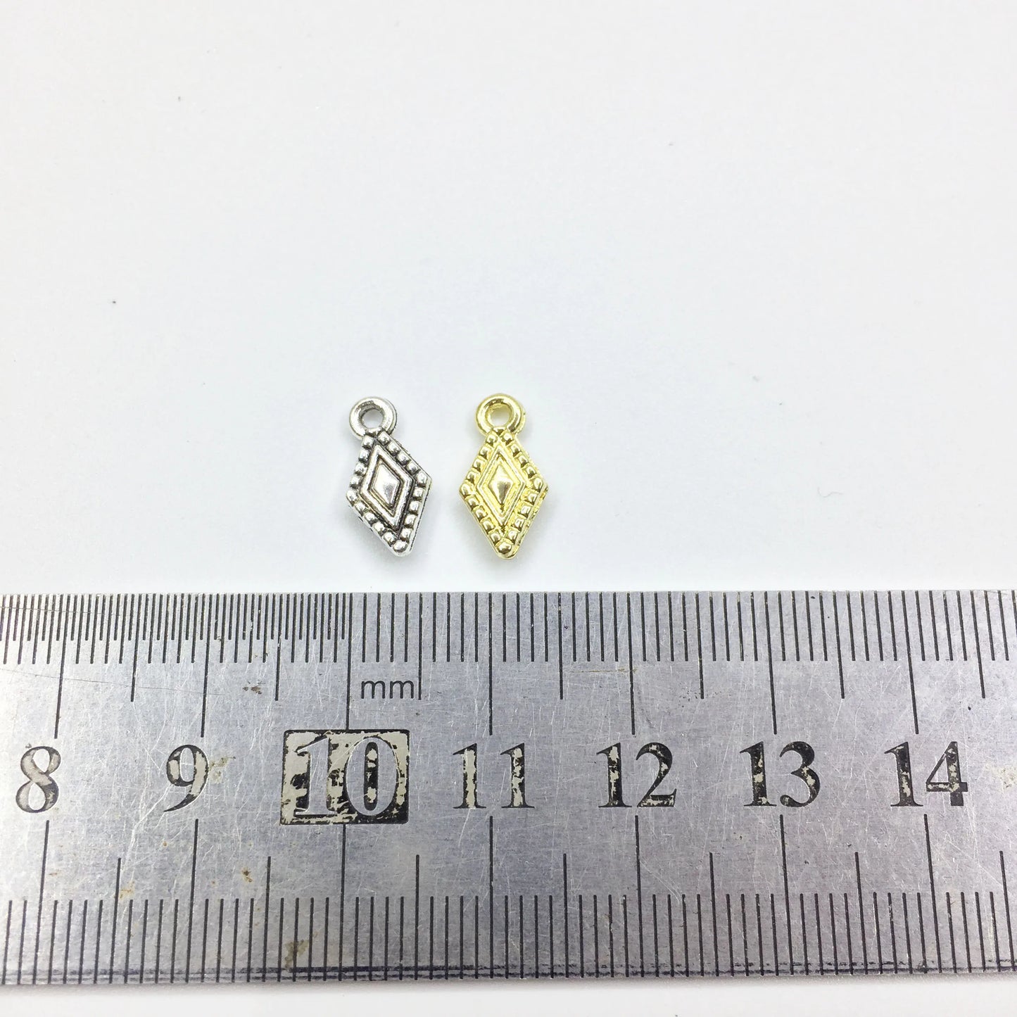 Eruifa 20pcs 6*13mm  Plated Drop Zinc Alloy Charms Pendant Jewelry DIY Necklace Bracelet Earrings 2 Colors