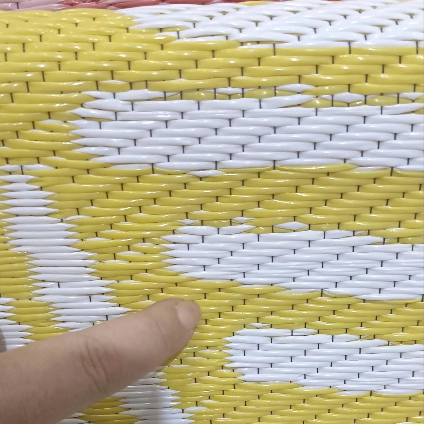 Camping Lightweight Travel-friendly PP Plastic Straw Mat for Beach Outdoor Camping Picnics Parks Foldable with Custom Logo