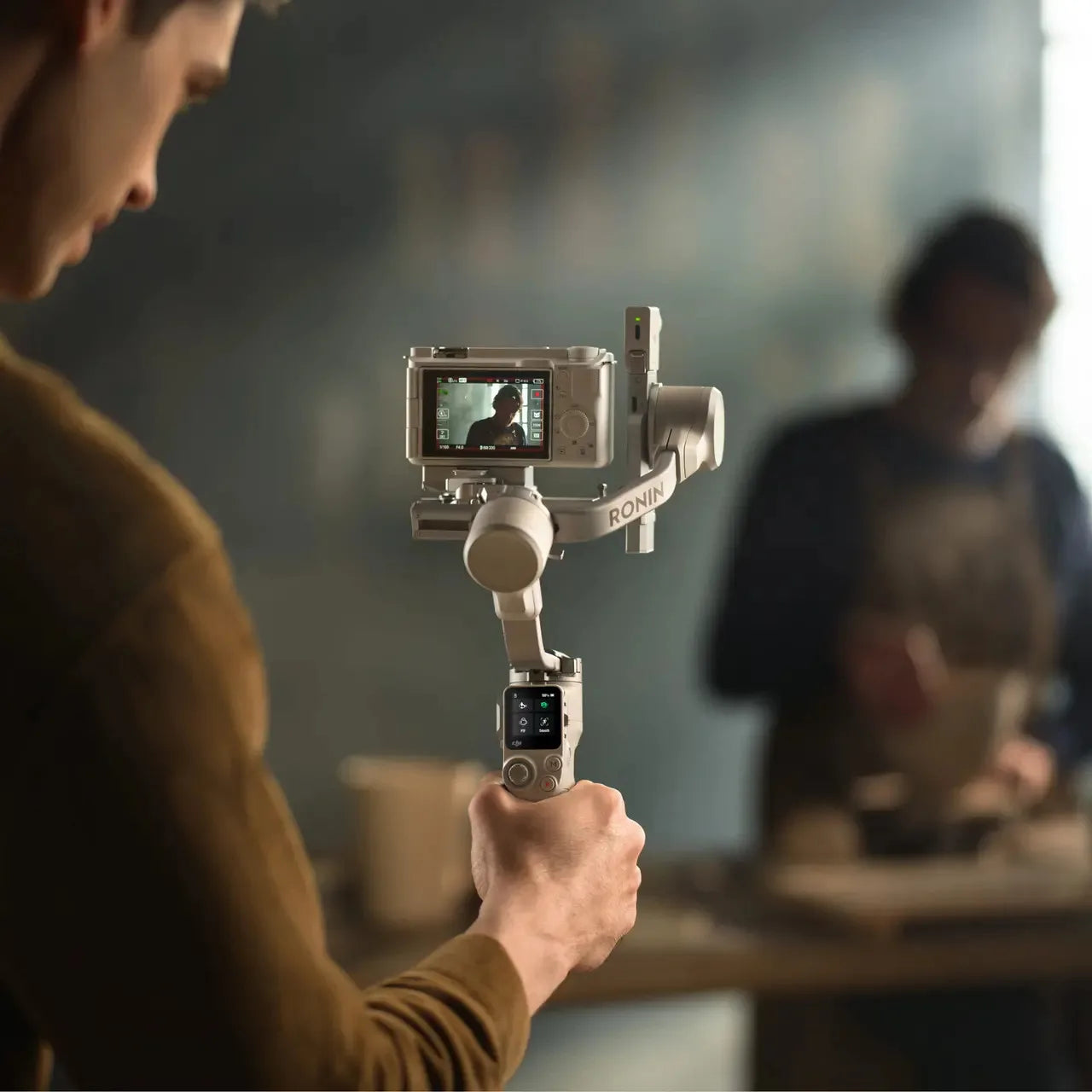 RS 4 Mini Combo Light Weight We-Media Stabilizer Smart Follow-up Anti-shake Mobile phone Handheld PTZ Vlog Camera Stabilizer