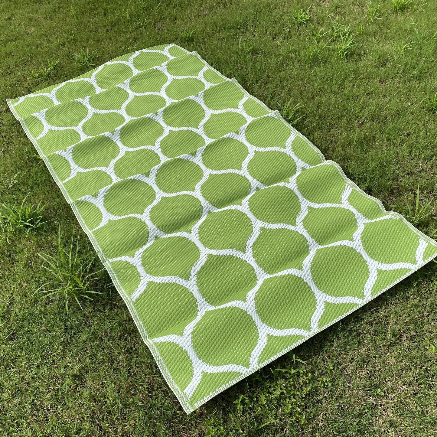 Camping Lightweight Travel-friendly PP Plastic Straw Mat for Beach Outdoor Camping Picnics Parks Foldable with Custom Logo