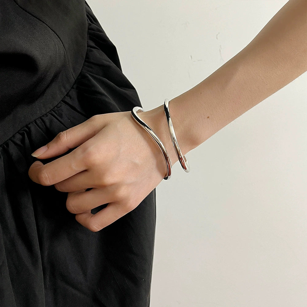 Fashion Ins Style Geometric Ring All-Match Bracelet Metal Glossy Surface Asymmetrical Corrugated Bracelet Minimalist Elegant Bracelet