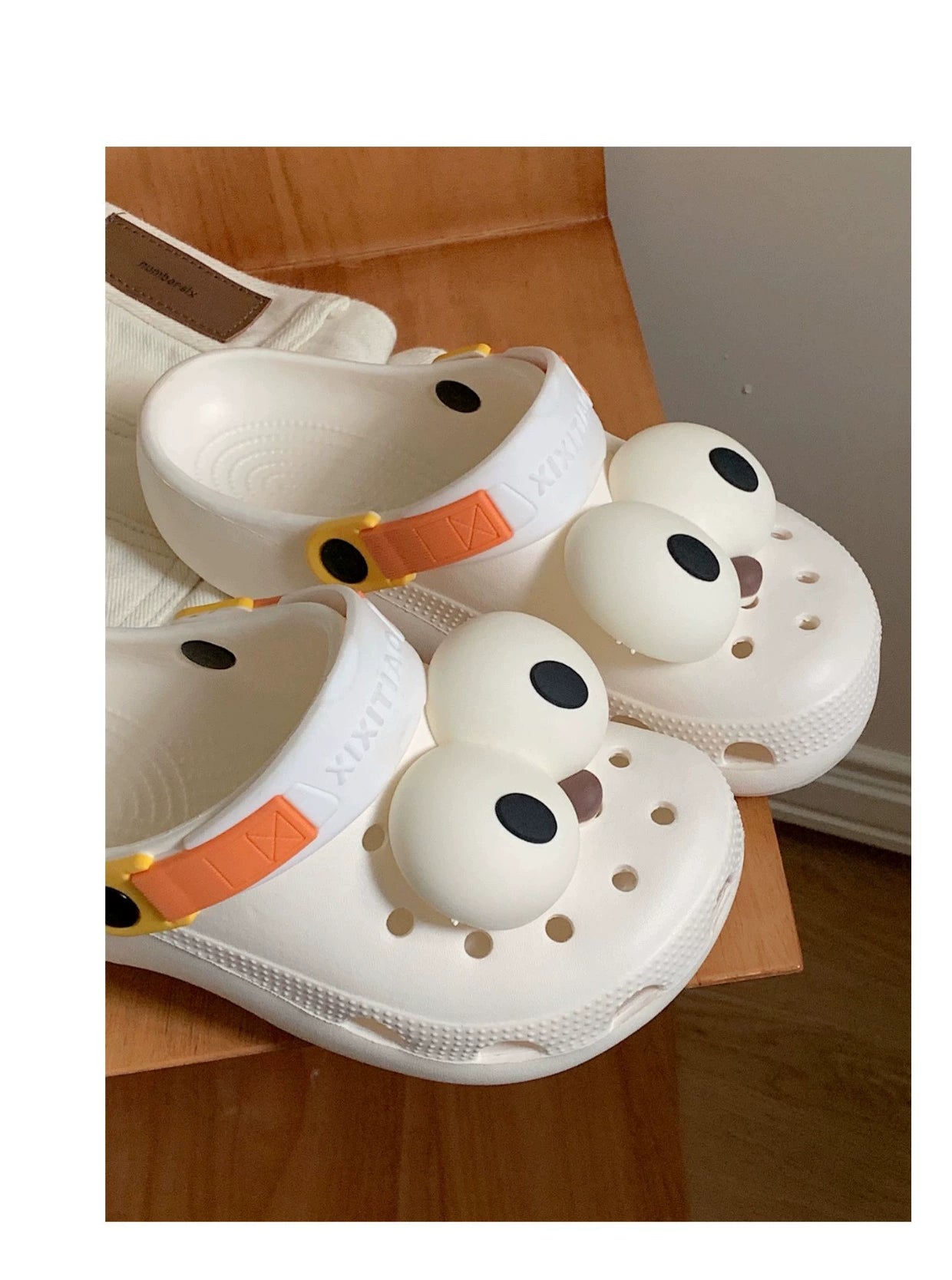 Thin Strip Fun Cartoon Funny Big Eye Couple Hole Shoes Outdoor Non-Slip Pump Beach Shoes Baby Boy and Girl Summer