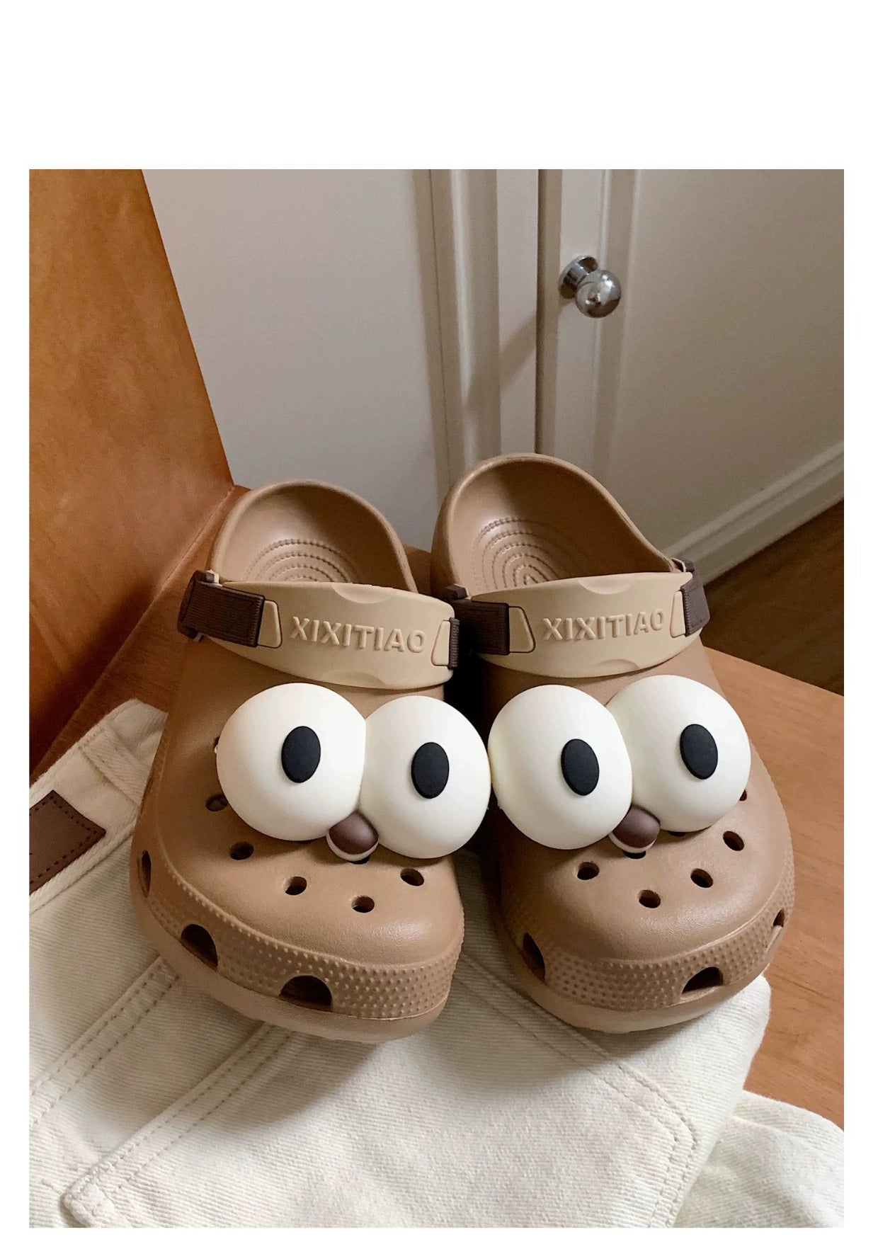 Thin Strip Fun Cartoon Funny Big Eye Couple Hole Shoes Outdoor Non-Slip Pump Beach Shoes Baby Boy and Girl Summer