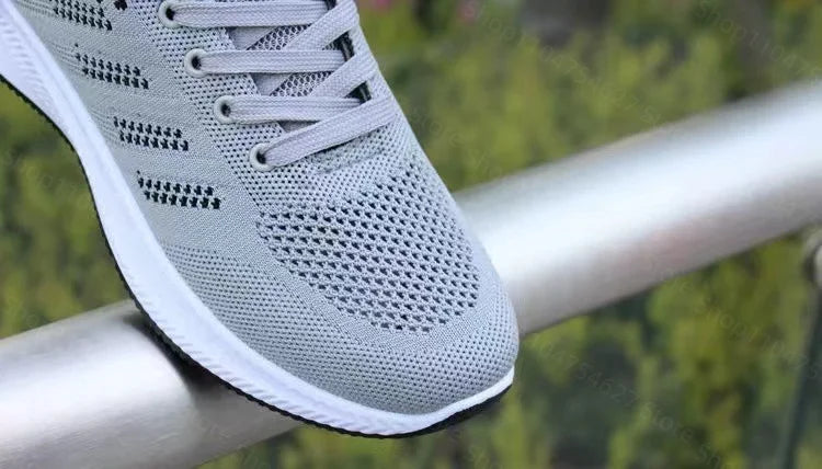 New wear-resistant thickened casual shoes for men, fashion sports shoes, breathable tennis, outdoor walking training tennis