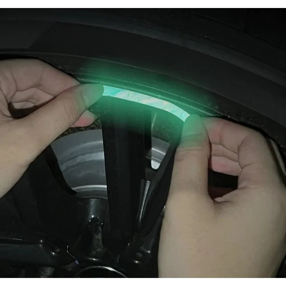 20PC Car Wheel Reflective Glow-in-the-dark Sticker Bicycle Tire Warning Sticker Electric Car Glow-in-the-dark Decorative Sticker