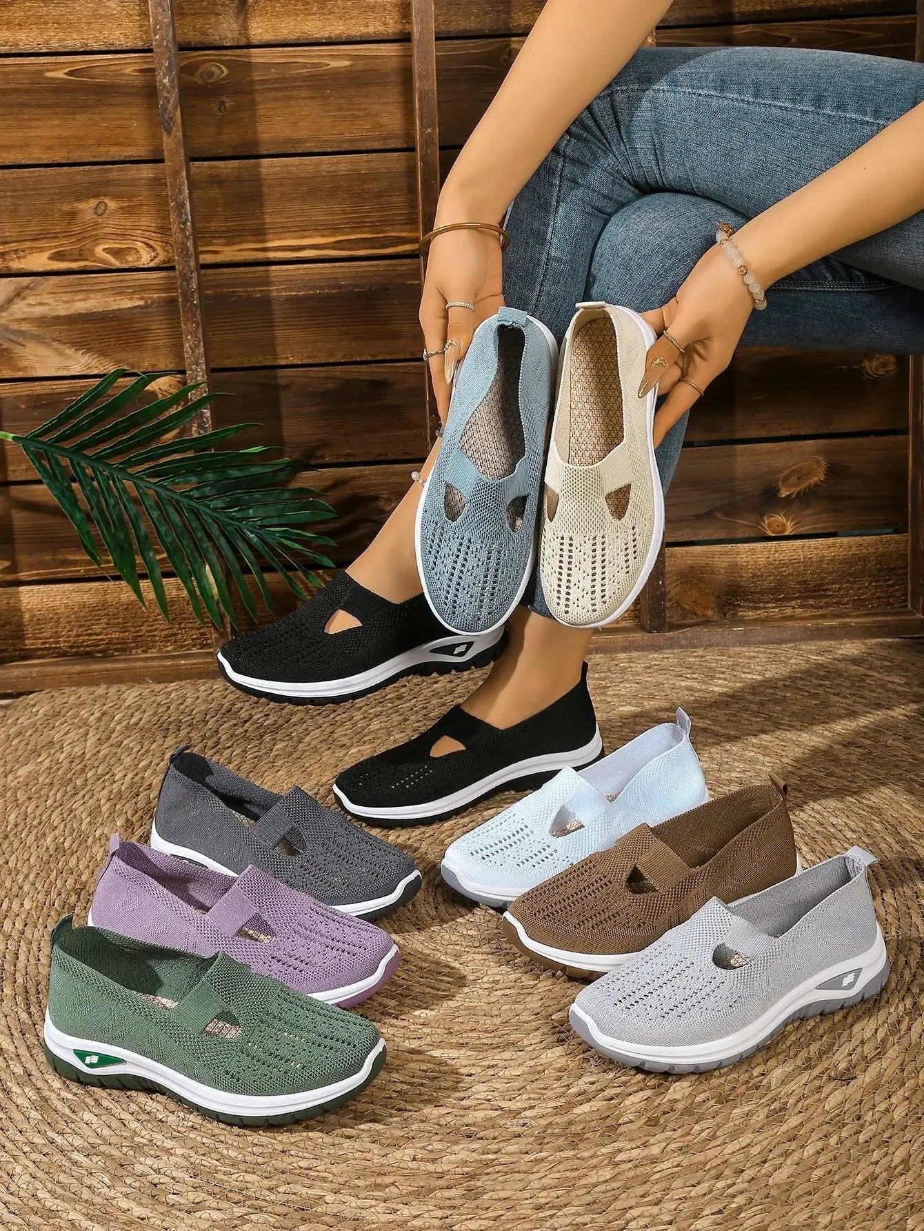 Women's Casual Sports Shoes with Breathable Mesh, Fashionable and Versatile, Soft Soles, Comfortable and Casual 2026 New