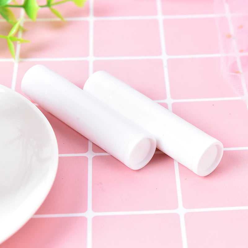 100pcs Clear Black White Balm Tube Container With Cap Cosmetic Sample Container 5ml Diy Empty Lipstick Bottle Lip Gloss Tube Lip