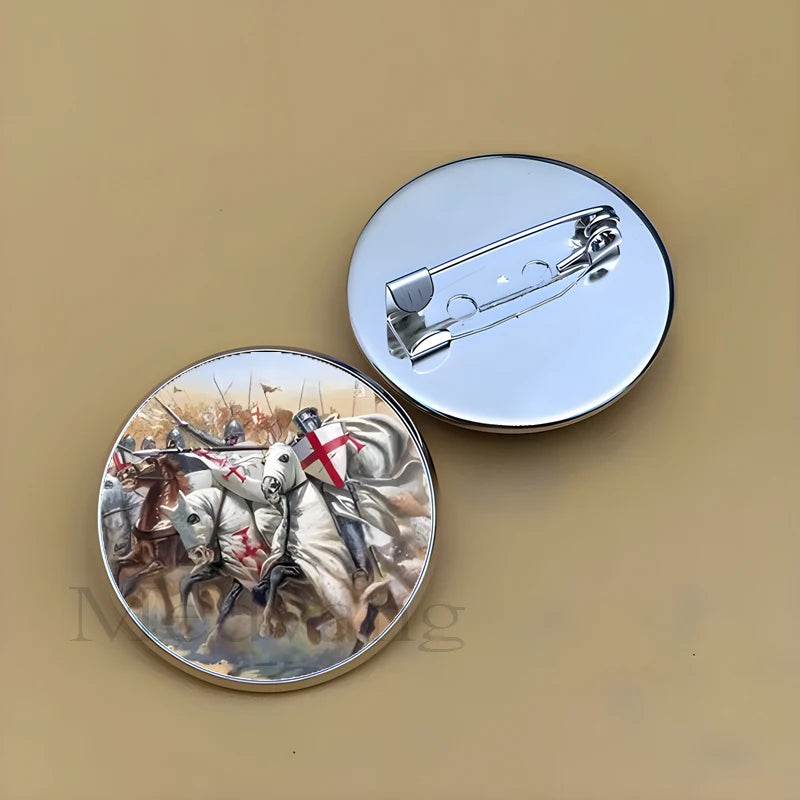 New Knights Templar brooch men's Red Cross Freemason emblem glass lapel badge hat backpack pin