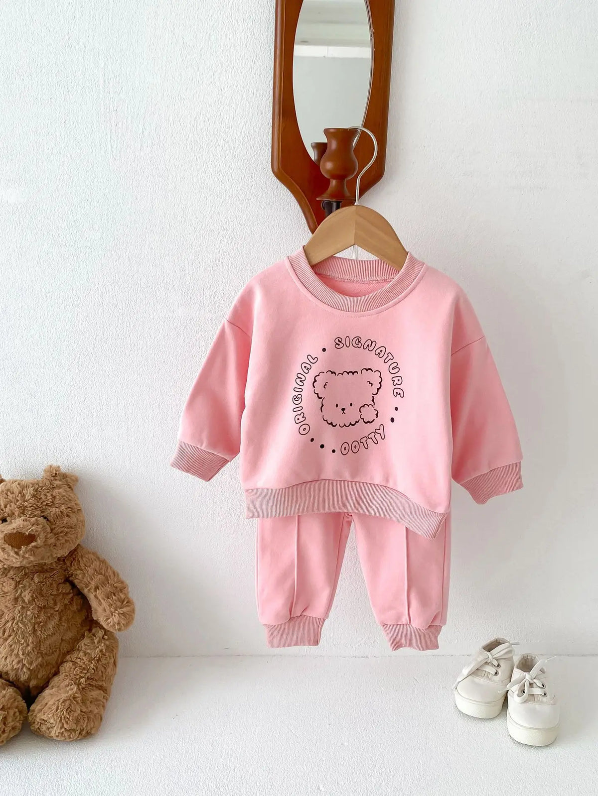 Spring New Baby Clothing Set, Korean Style Cute Bear Two-Piece Outfit for Kids, Long Sleeve Top & Pants Set