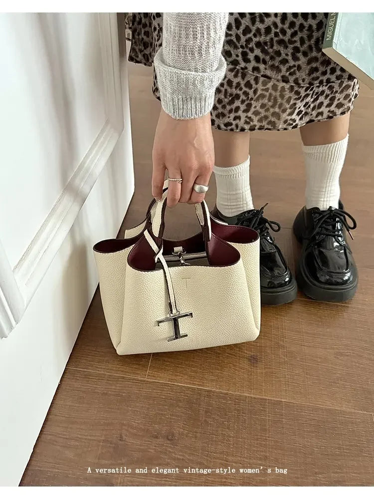 Unique High-End Leather Diaper Bag: Elegant Crossbody Messenger Bag For Women With Vintage Designer Look And Large Capacity