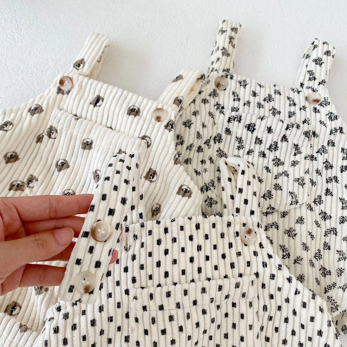 New autumn baby clothing for 0-3 years old, trendy jumpsuit for boys and girls, cute printed shoulder strap jumpsuit