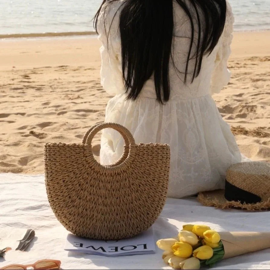 Hand Woven Straw Semicircle Tote Bag Large Capacity Handheld Crossbody 2-in-1 Beach Vacation Fashion Bag for Women