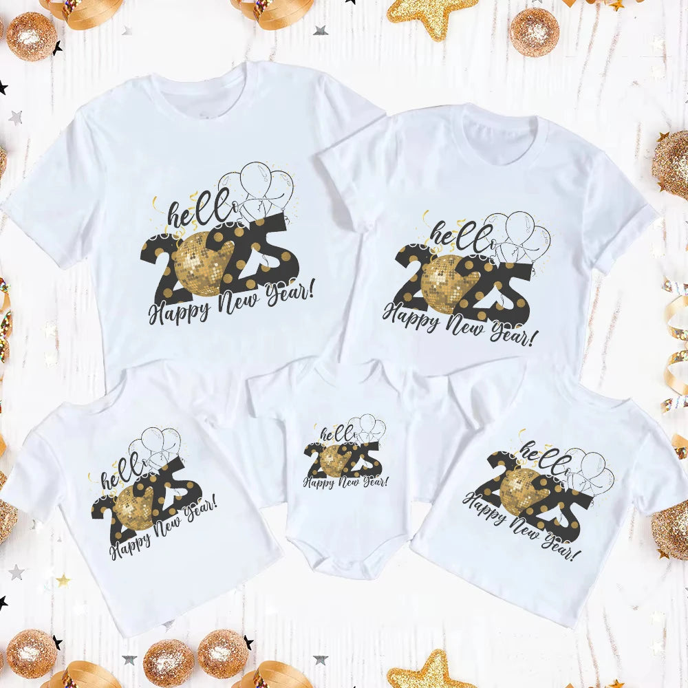 Hello 2025 Family Matching Outfits Happy New Year Dad Mom and Daughter Son Tshirt Baby Romper Family Look New Year's Clothes