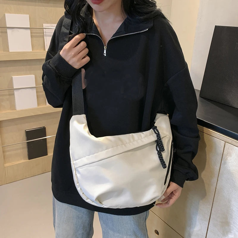 New Style Crossbody Handbag for Women, Fashionable Mini Street Small Shoulder Bag, Lightweight and Single-Shoulder Design.