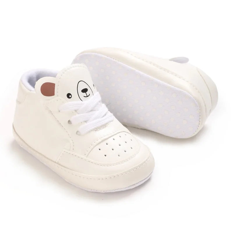 Comfortable Beginner Walking Shoes Breathable Fabric Soft Sole Design Suitable for All Seasons Indoor And Outdoor