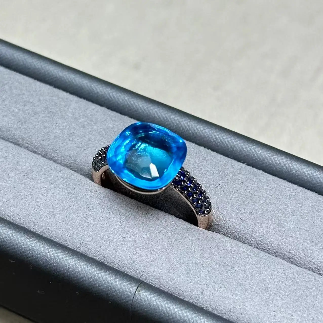 Flat Ring For Women Candy Color Crystal Ring Inlay Blue Zircon with Blackgun Plated Party Gift Fashion Jewelry For Women