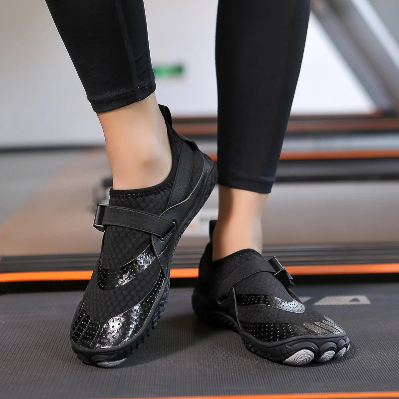 2024 Quick-Dry Women's Men's Waterproof Water Sneaker Barefoot shoes Snorkeling shoes zapatos de agua hombres Men's sandals36-48