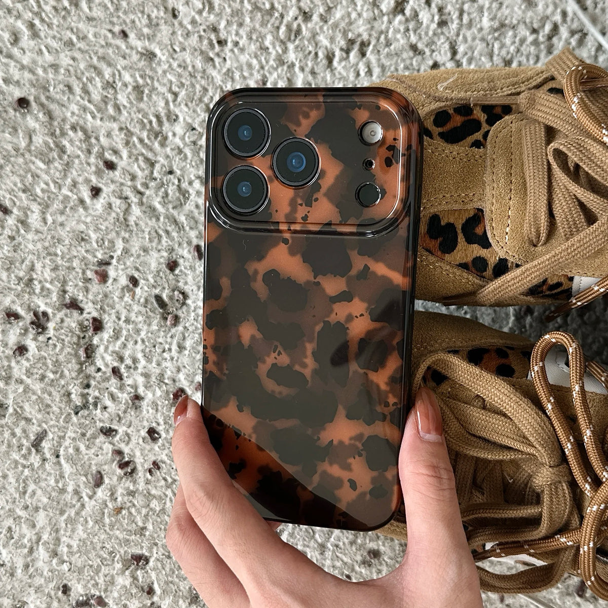 Retro Stylish Amber Color Lamber Pattern Glossy Phone Cover Case for iPhone 17 16 15 14 13 12 Pro Max Plus Air