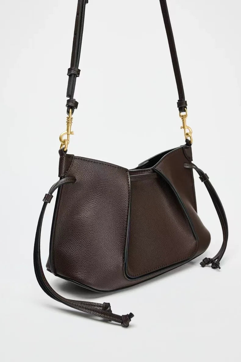 Designer Bags Women Shoulder Bags Versatile Retro Diagonal Crossbody Bag Horn Bag Purse and Handbags Lady Bags Bolsos De Mujer