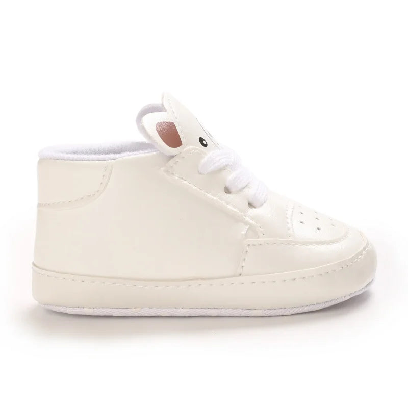 Comfortable Beginner Walking Shoes Breathable Fabric Soft Sole Design Suitable for All Seasons Indoor And Outdoor