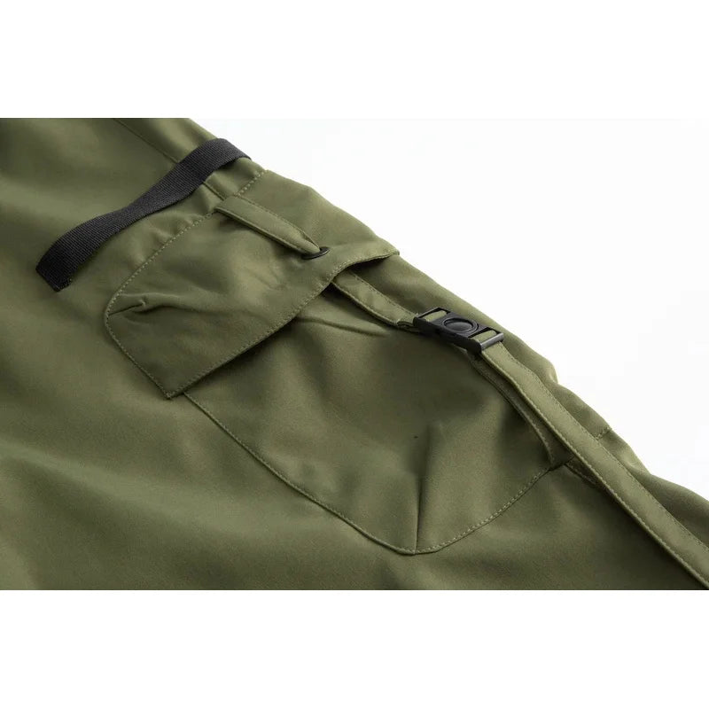 Men's sportswear pants are simple, versatile, retro and fashionable with large pleated pockets for outdoor work