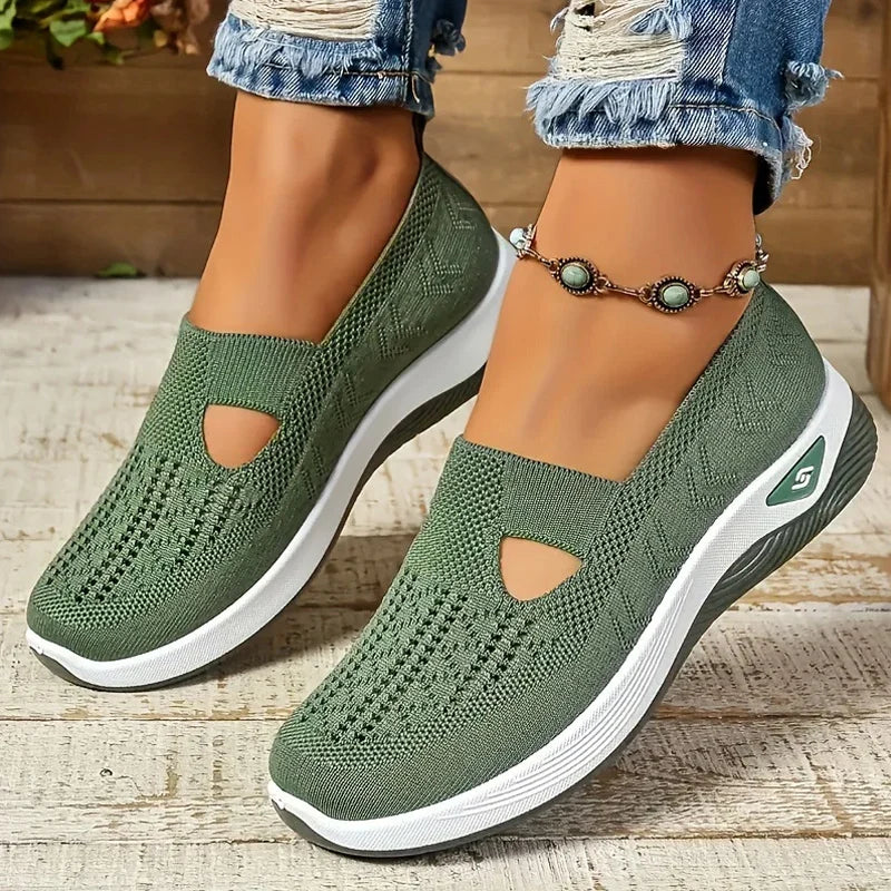 Women's Sneakers Breathable Slip on Walking Shoes Mesh Low Top Ladies Vulcanized shoes Soft Sole Lightweight Casual Shoes