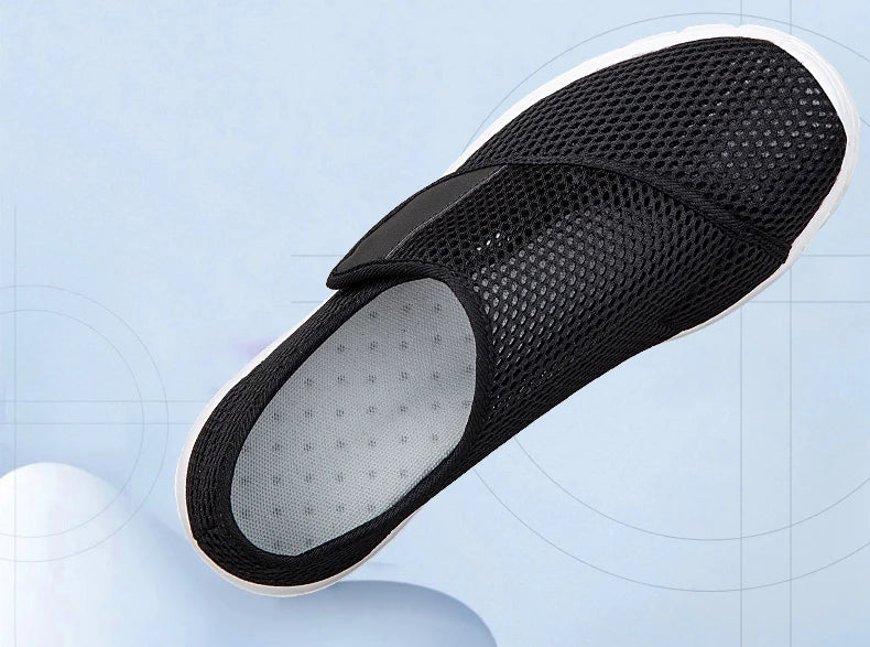 New Summer Walking Sports Shoes for Men's Casual Wear, Featuring Ultra-light Mesh Soft Soles and Anti-slip Properties