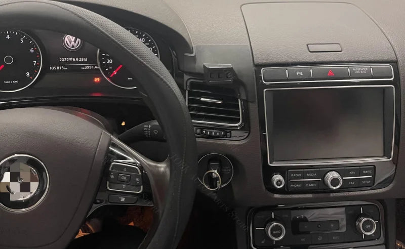 For Volkswagen VW Touareg 7P 2011-2018 2016 2017 Car Phone Holder Special Fixed Bracket Base Wireless Charging Cars Accessories