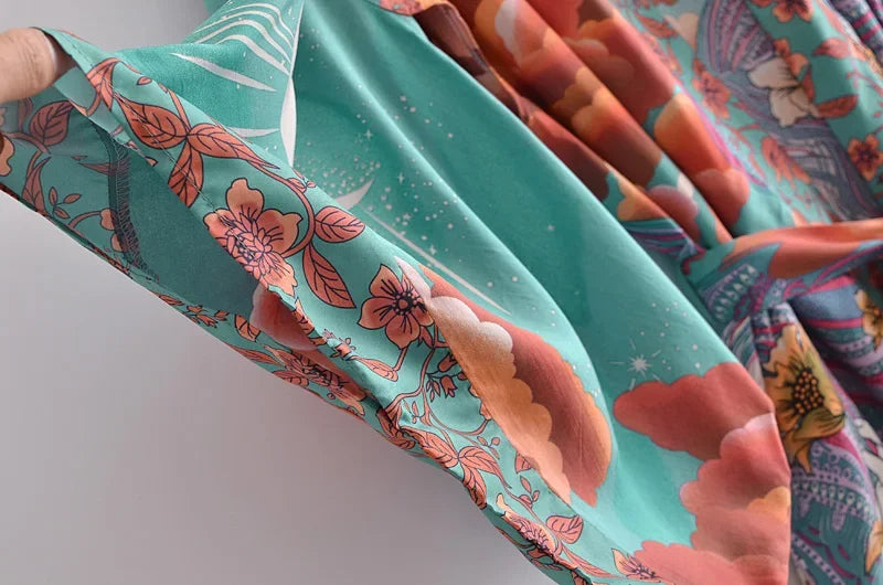 Happie Queens Vintage Star and Moon Floral Print Sashes Women Bohemian V Neck Batwing Sleeves Happie Short Robe Kimono