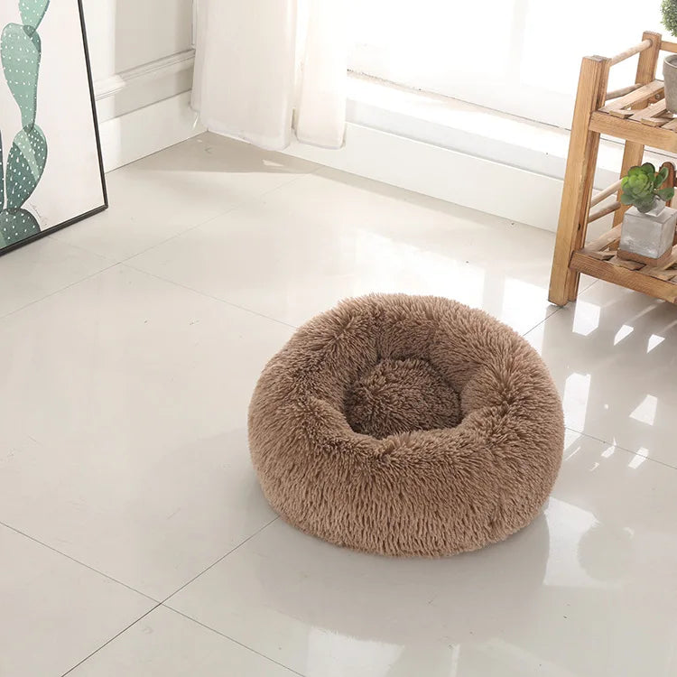 Home Plush Pet Nest Winter Cat Nest Dog Nest Warm Detachable and Washable Round Cat Nest Pet Bed Seasonal Universal Decoration