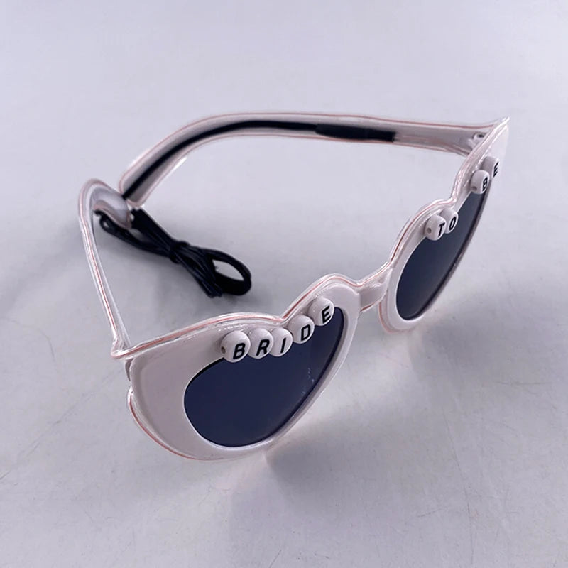 LED Just Married Glasses Wedding Bride To Be Surprise Gift Couple Glasses Souvenirs Glowing Heart Glasses Married Sunglasses