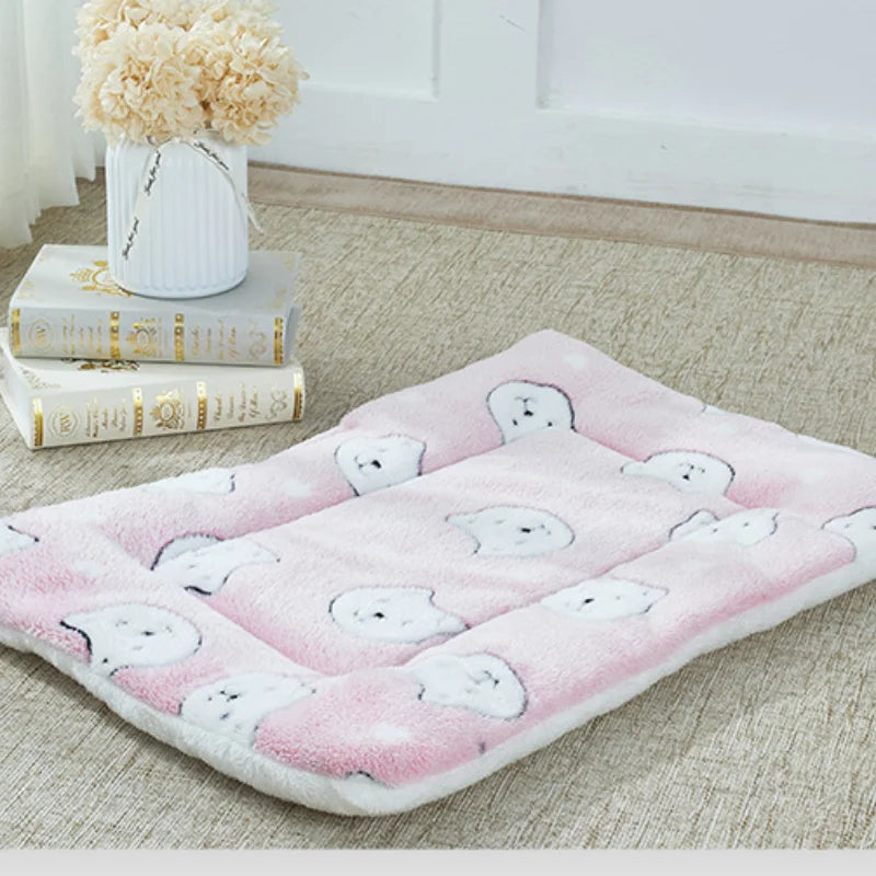 Thicken Cat Dog Mat Breathable Flannel Soft Pet Cushion for Dog Cats Winter Warm Cat Sleeping Mat Pet Bed Blanket Home Accessory