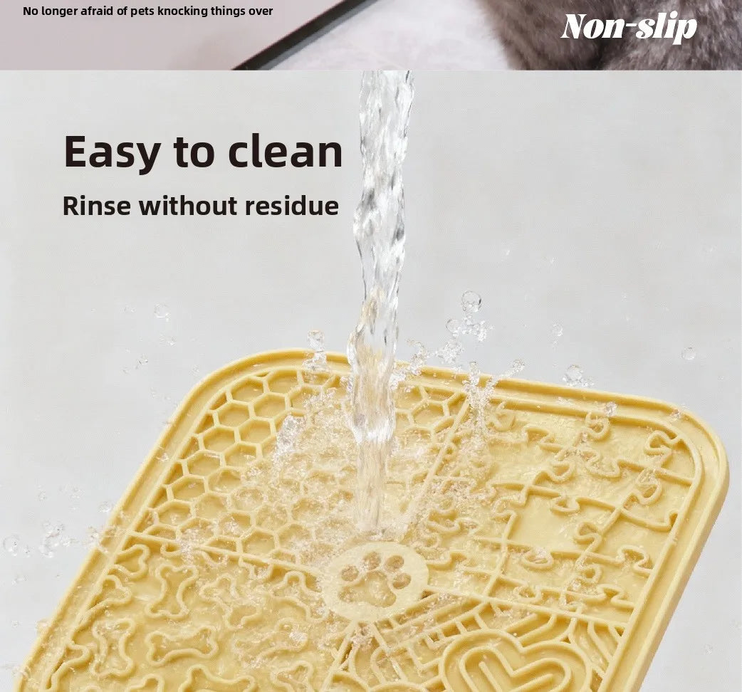 Silicone Pet Licking Mat for Dogs And Cats Slow Feeder Pad Anxiety Relief Bathing Grooming Pet Supplies