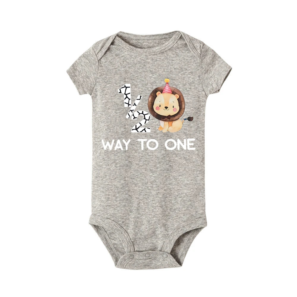 1/2 Way To One &lion Pattern Print Baby Boys Romper Baby's Half Birthday Short Sleeve Bodysuit Birthday Party Infant Clothing
